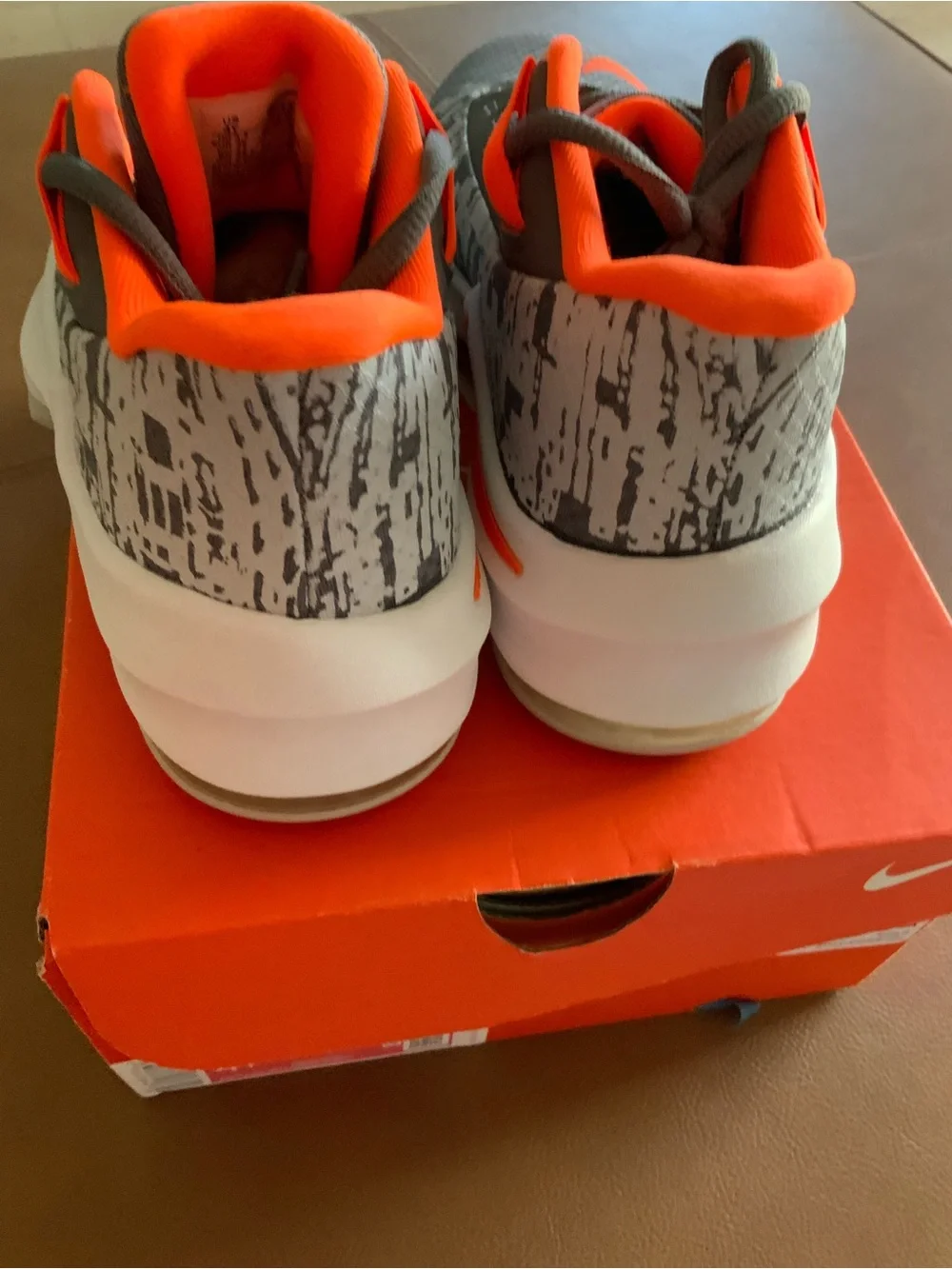 Nike Air Max Infuriate II Boys Size 4Y Gray White Basketball Shoes Sneakers